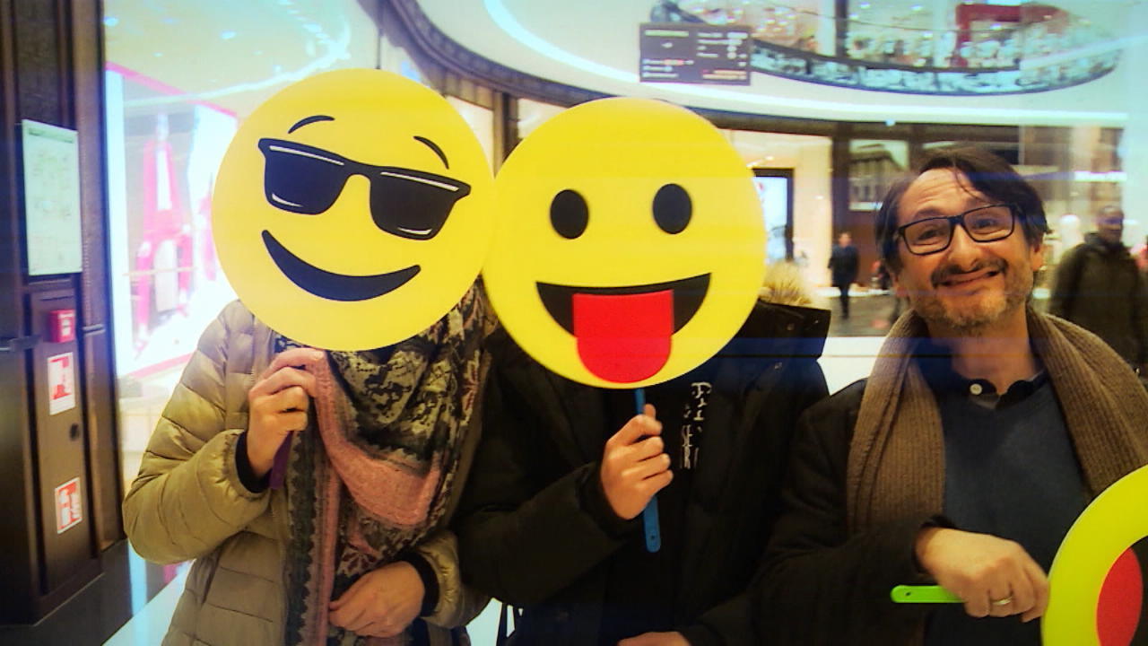 Expertin erklärt was die Smileys bedeuten Welt-Emoji-Tag 2020