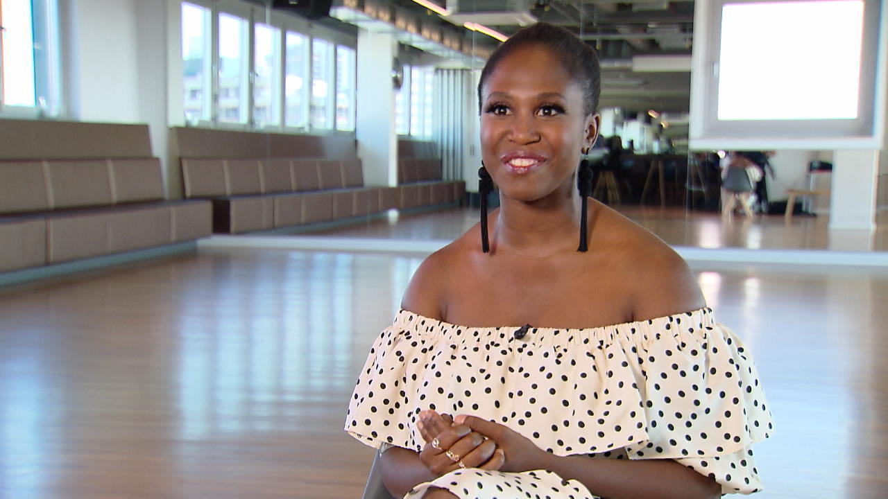 Motsi Mabuse ist neue Jurorin in England Bei "Strictly Come Dancing"