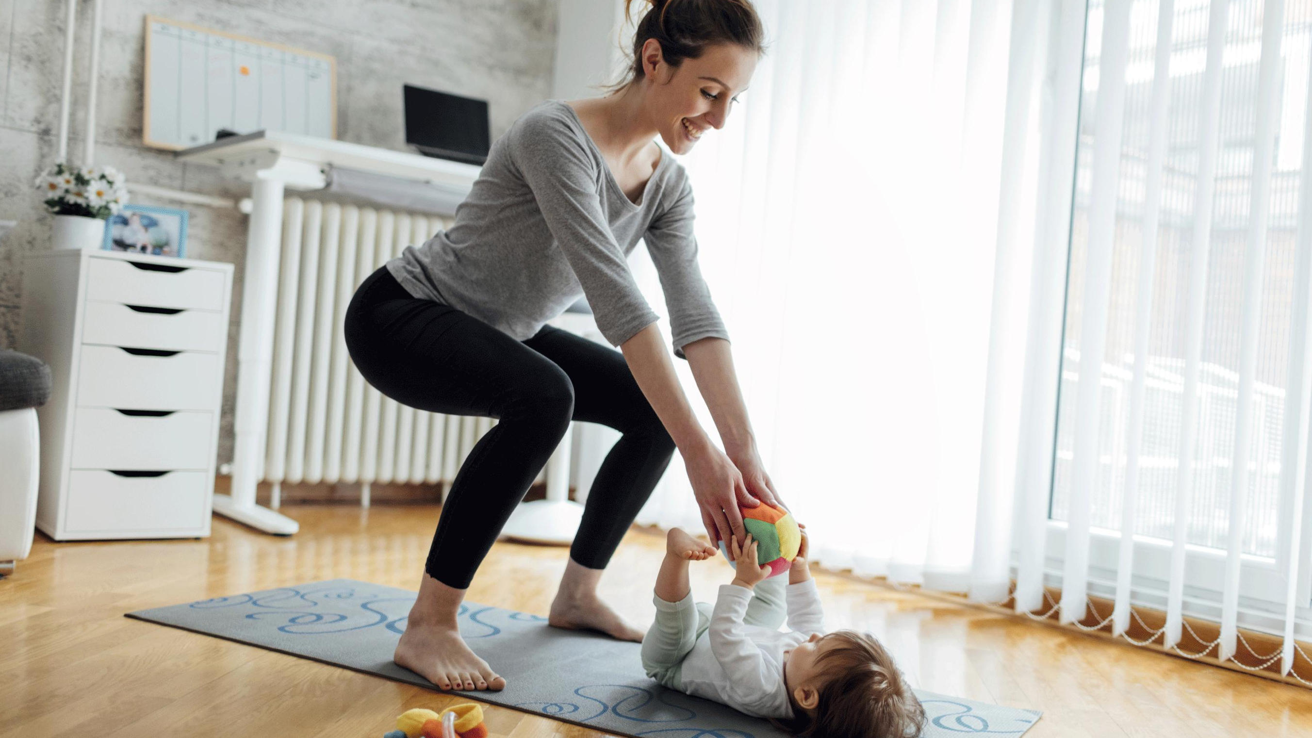Weg mit dem Babybauch dank Tupler-Technik Rückbildung nach der Geburt