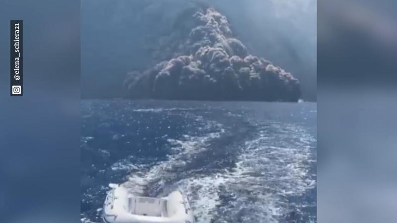 Stromboli Auf Sizilien Badegaste Fluchten Vor Vulkan Ausbruch