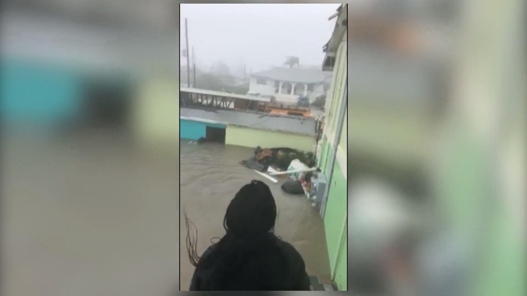 Frau fleht um Hilfe für sich und ihr Baby Hurrikan trifft die Bahamas