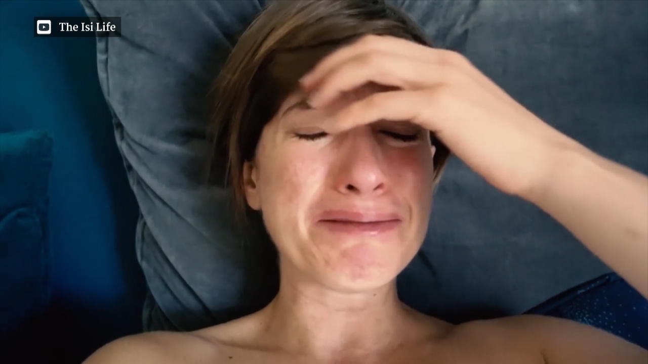 Wochenbett: Isabell Horn fallen die Nippel ab Emotionales Videotagebuch