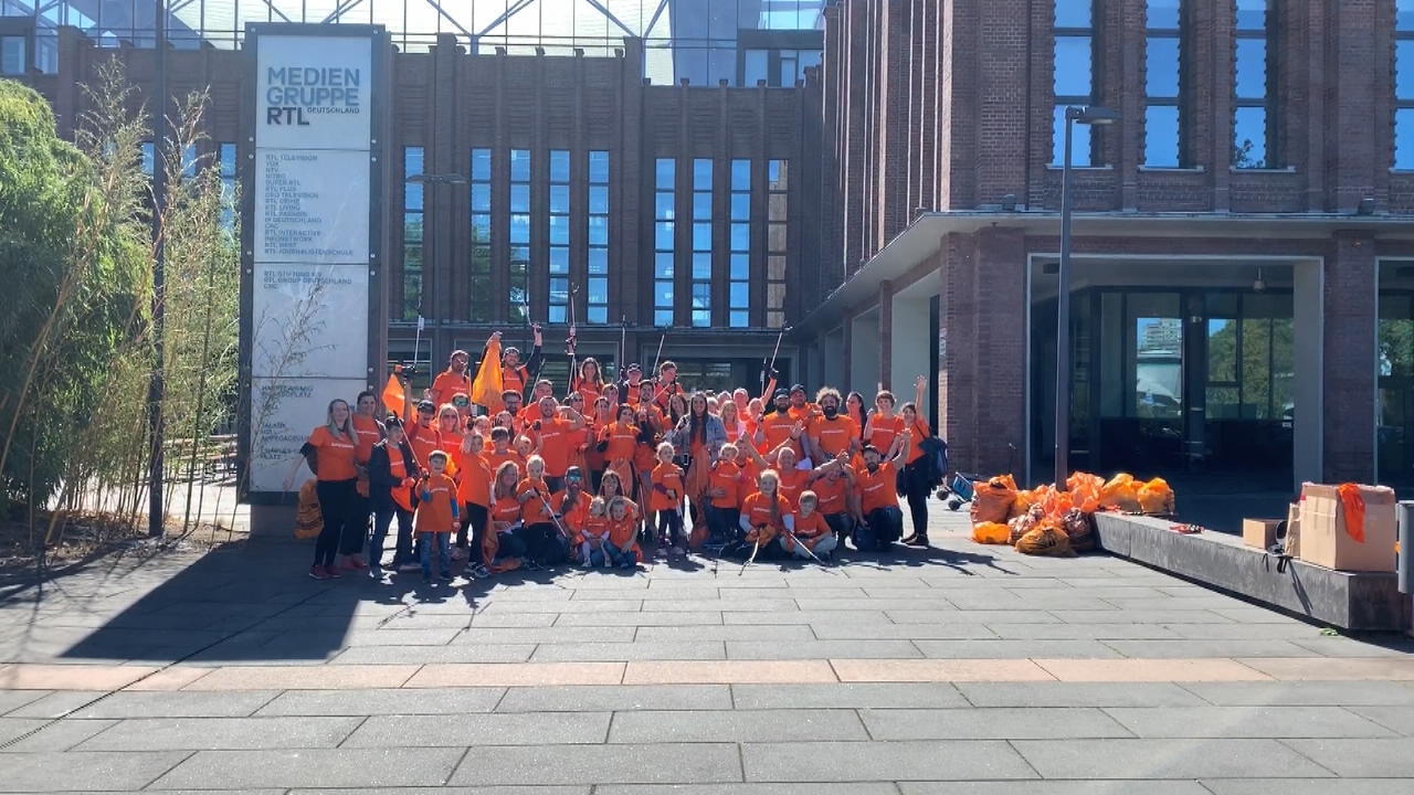 Die Kölner Kids sind mit Eifer dabei World Cleanup Day Köln 2019