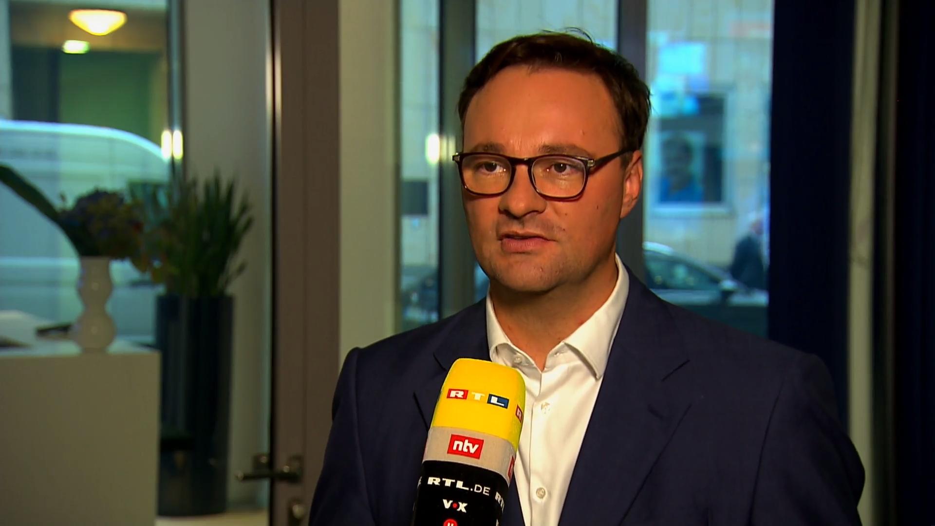 "Scheuer hat im Bundestag gelogen" FDP-Verkehrsexperte Oliver Luksic: