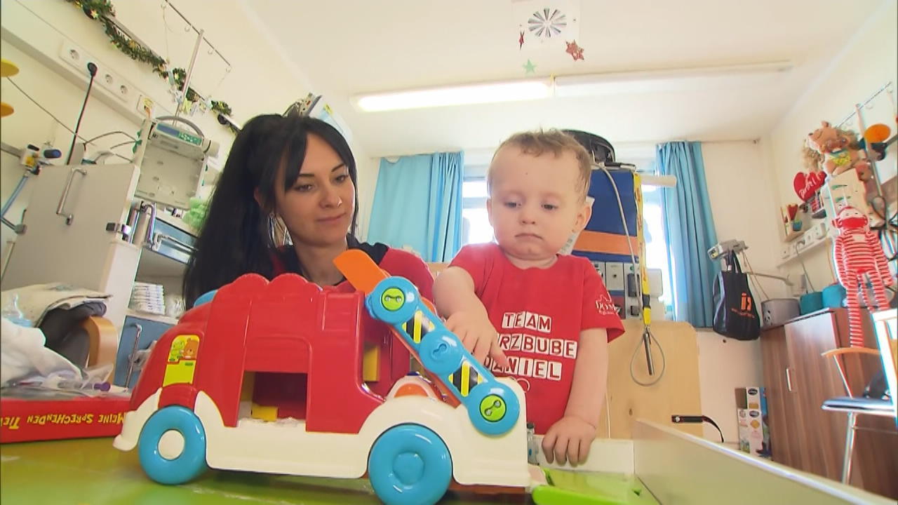 2-jähriger Daniel wartet auf Spenderherz Organspende in Deutschland