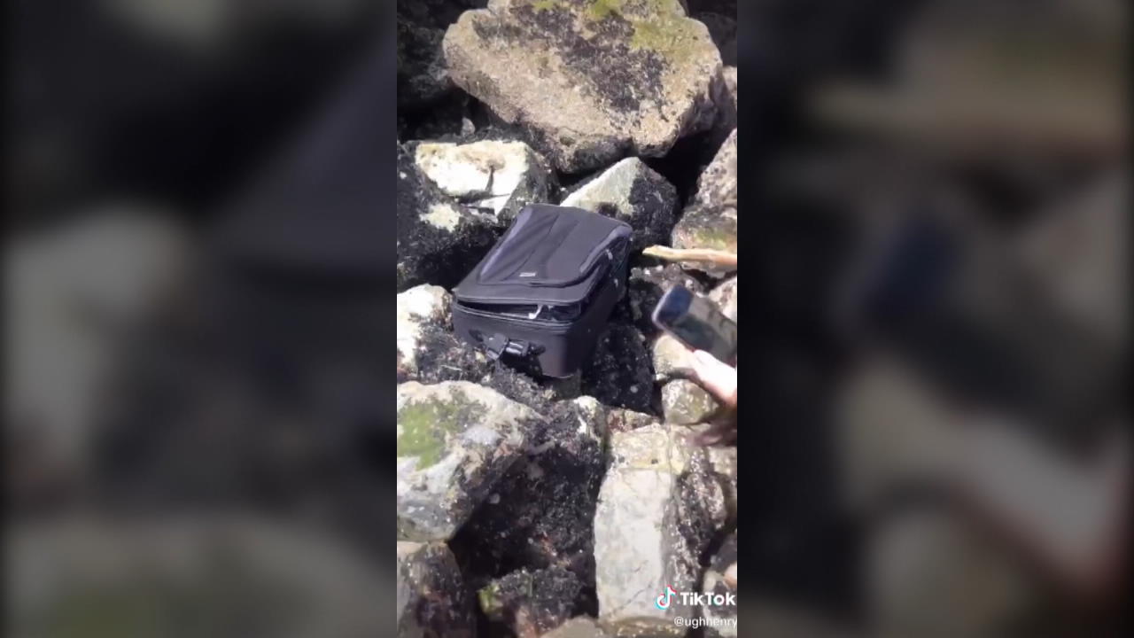 Grauenhafter Leichenfund am Strand Schock für Jugendliche