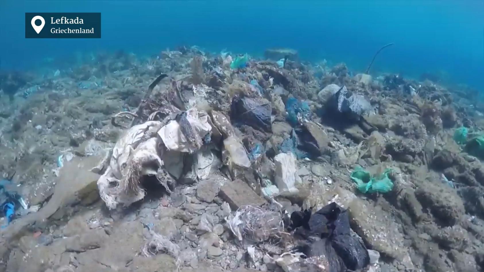Pro Minute 1 Lastwagen voll Plastikmüll Taucher wollen Meer von Plastikmüll befreien
