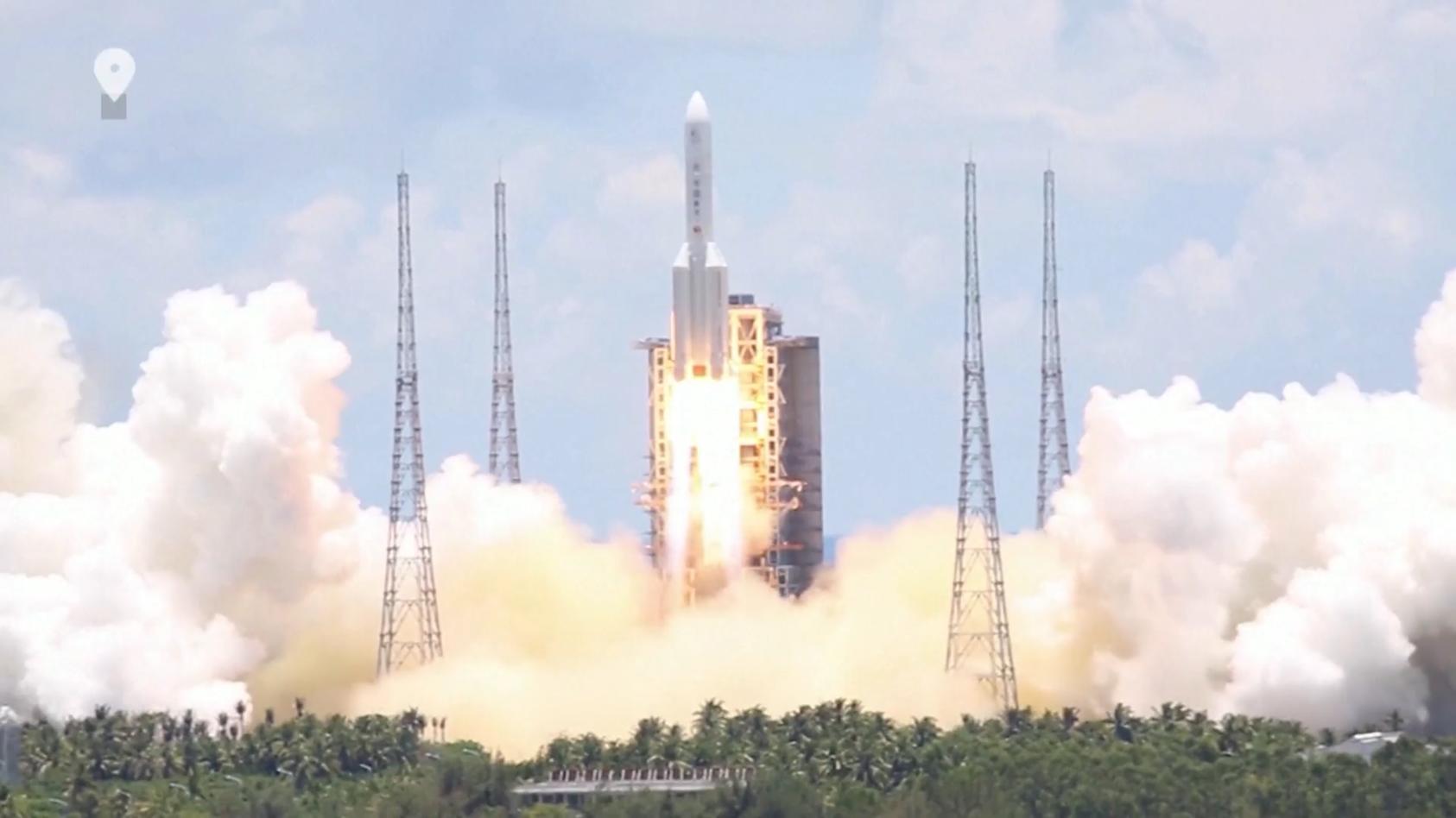 China startet Rakete für erste Landung auf dem Mars Unterwegs zum Roten Planeten