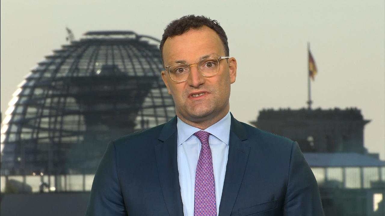 "Es wird an den Landgrenzen in Stichproben Kontrollen geben" Jens Spahn im  RTL-Interview