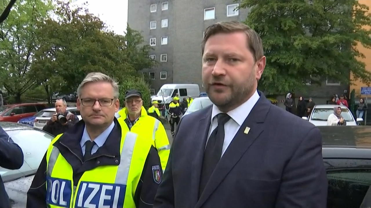 Oberbürgermeister gibt emotionales Statement Nach Bluttat in Solingen