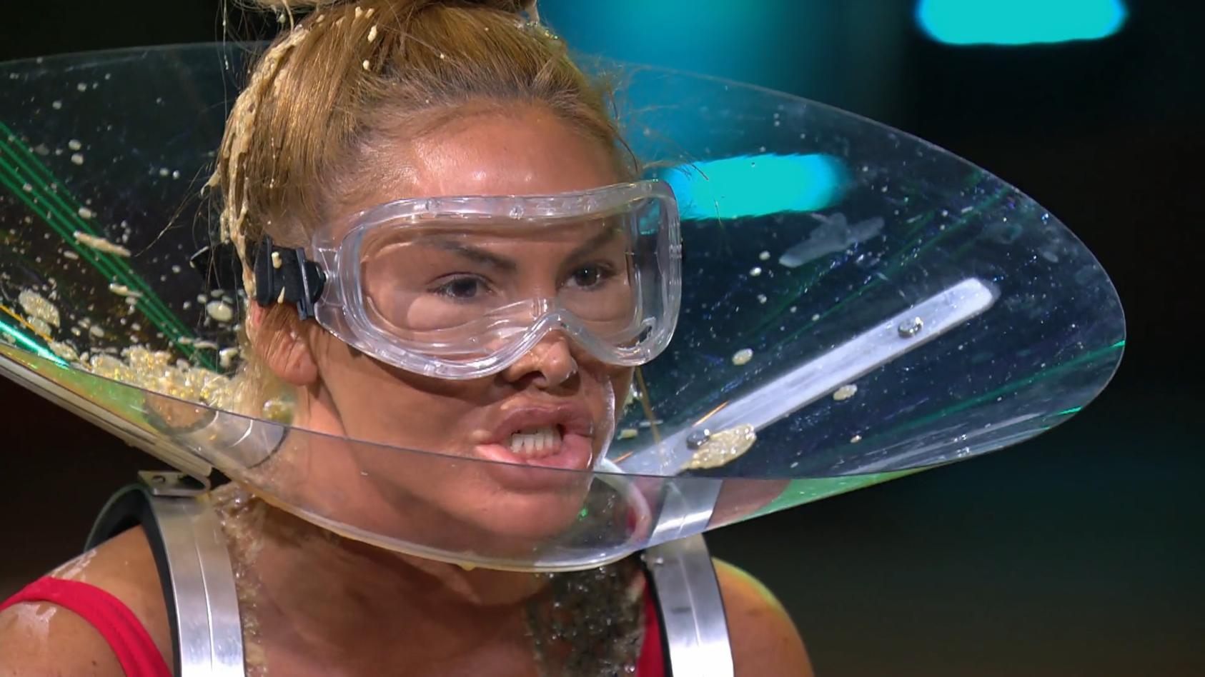 "F*ck dich!" - Lous Blackout macht Lisha rasend "Das Sommerhaus ist ein Hurensohn!"
