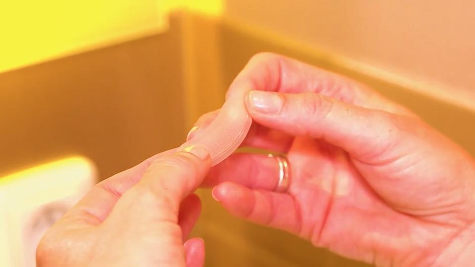 Microneedling-Augenpads -die neue Wunderwaffe gegen Falten? Microneedling für Zuhause