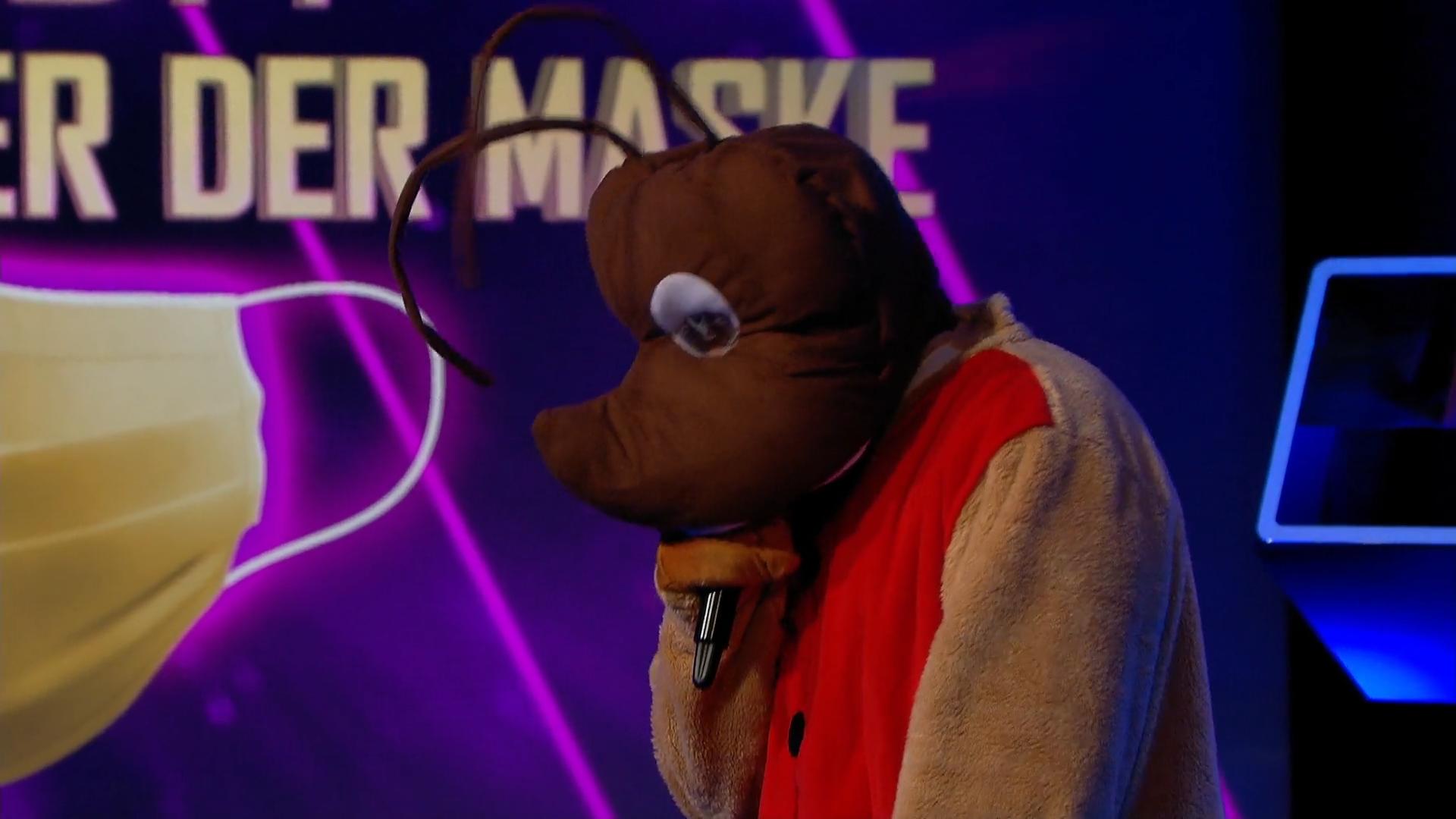 "The Masked Singer" bei "Pocher - gefährlich ehrlich" Witzige Aktion im TV