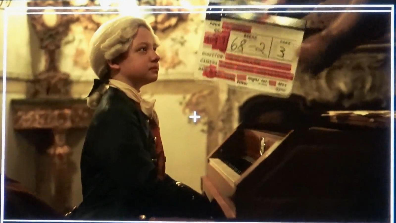 Amadeus (11) spielt Mozart Wiedergeborenes Wunderkind?