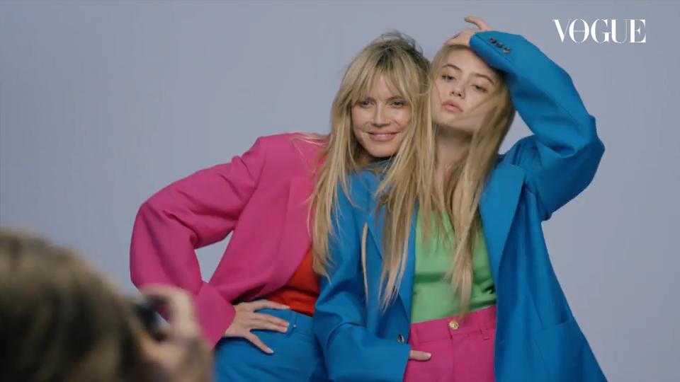 Leni Klum gibt ihr Modeldebüt Mit Mama Heidi auf dem "Vogue"-Cover