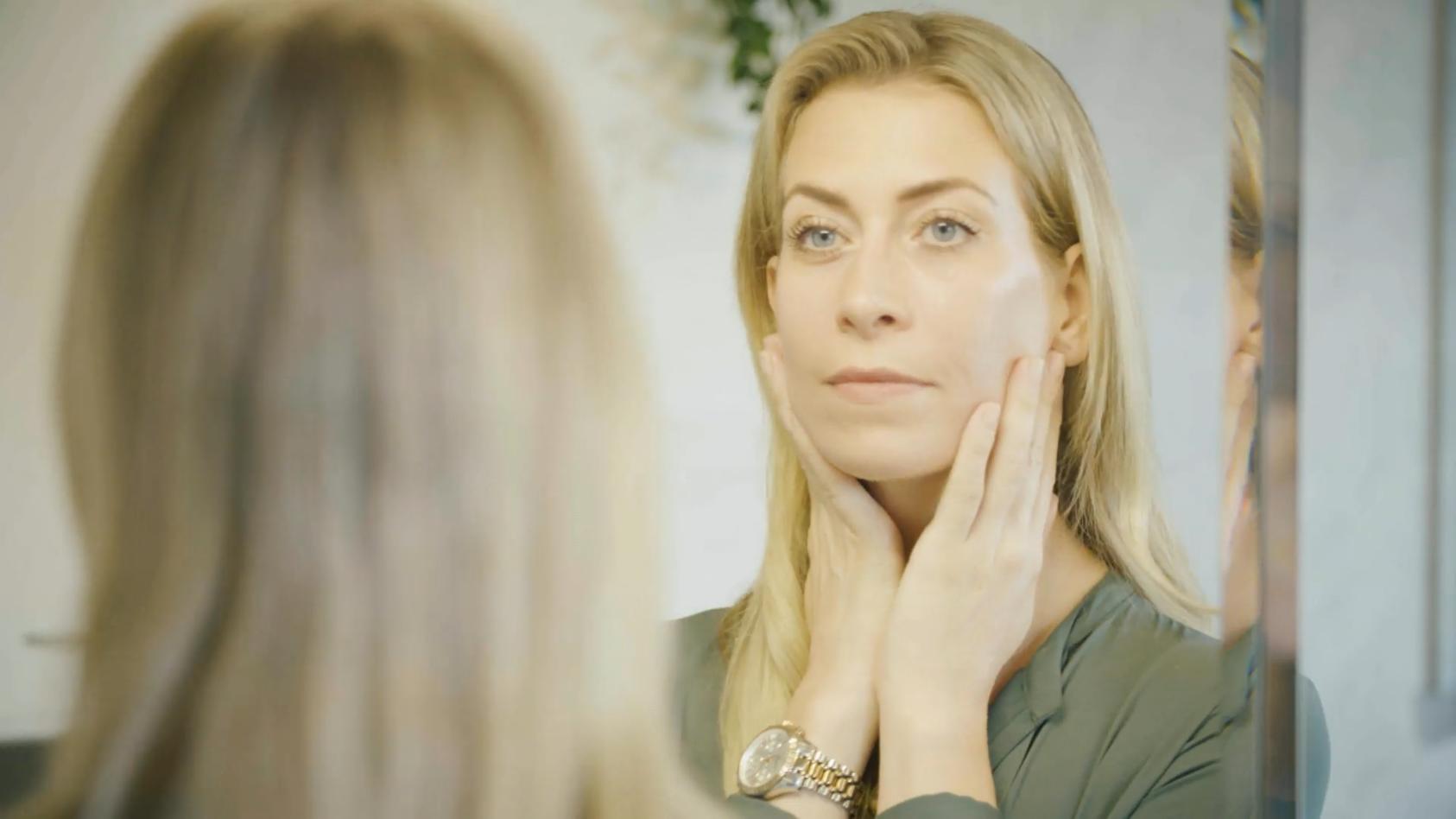 RTL-Reporterin Julia Kaps verzichtet auf Pflegeprodukte Welche Pflege für Haut und Haare brauchen wir?
