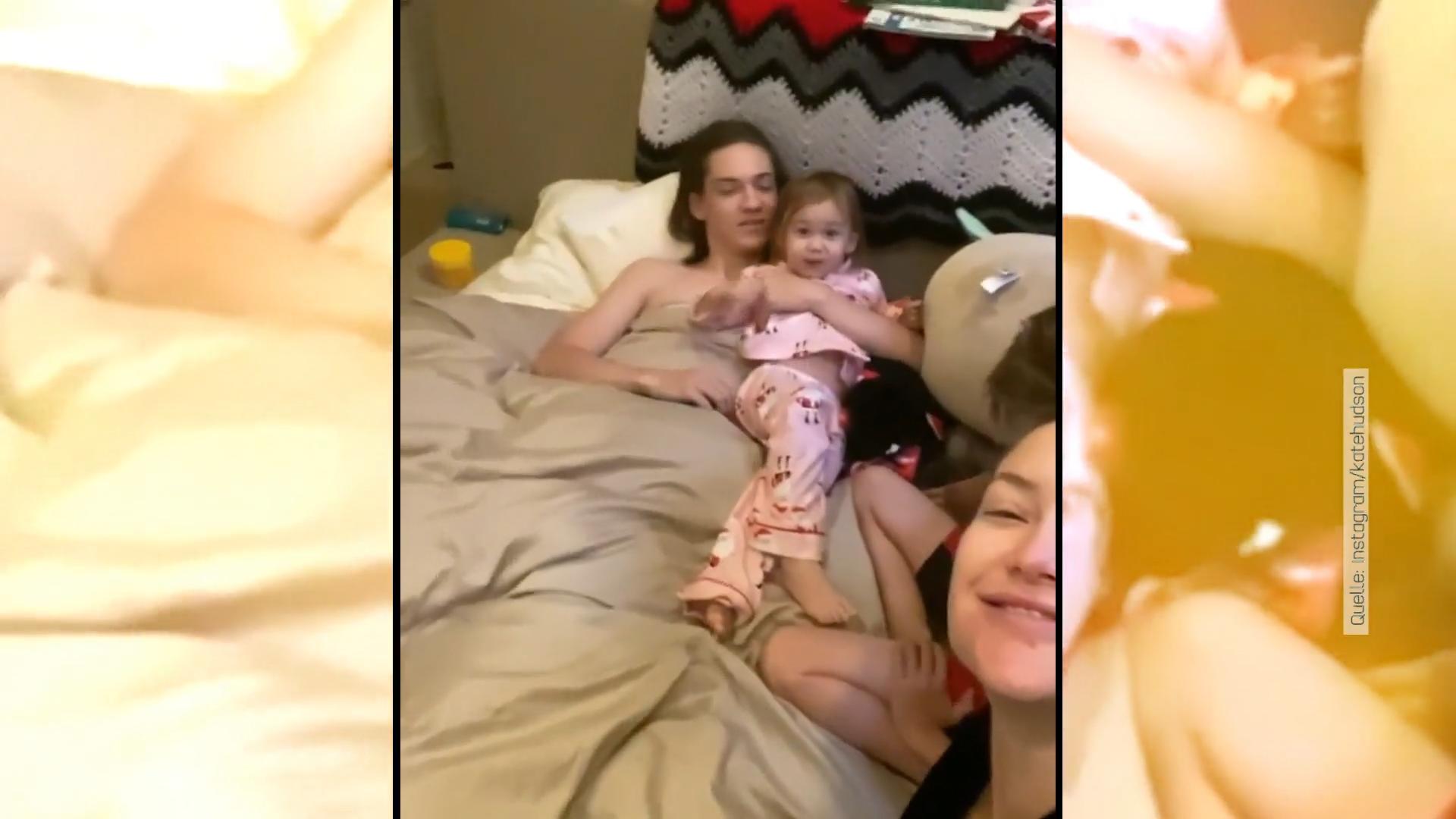 Kate Hudson überrascht Teenie-Sohn Ryder zum Geburtstag Ständchen und Gruppenkuscheln