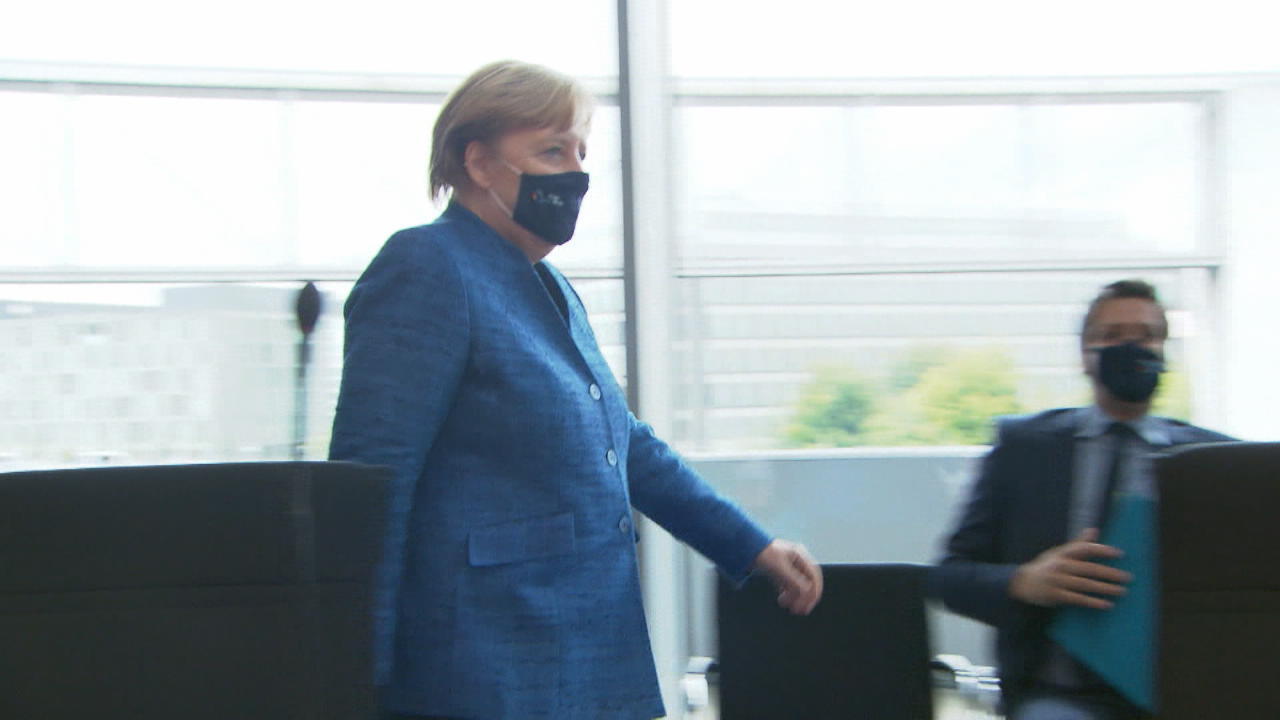 Merkel: Harte Wochen bis Ostern Kanzlerin malt ein düsteres Bild