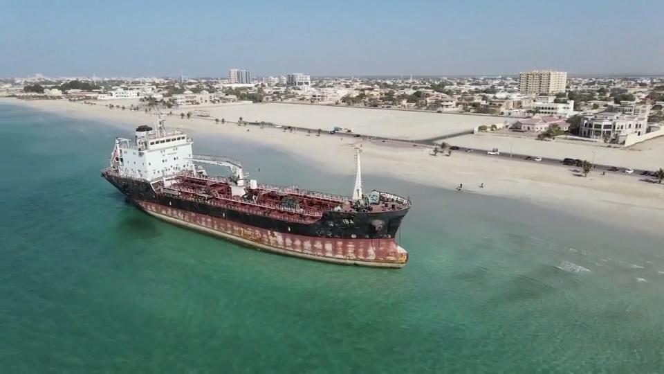 Seeleute seit dreieinhalb Jahren auf Öltanker gefangen Insolvente Reederei hat sie einfach aufgegeben