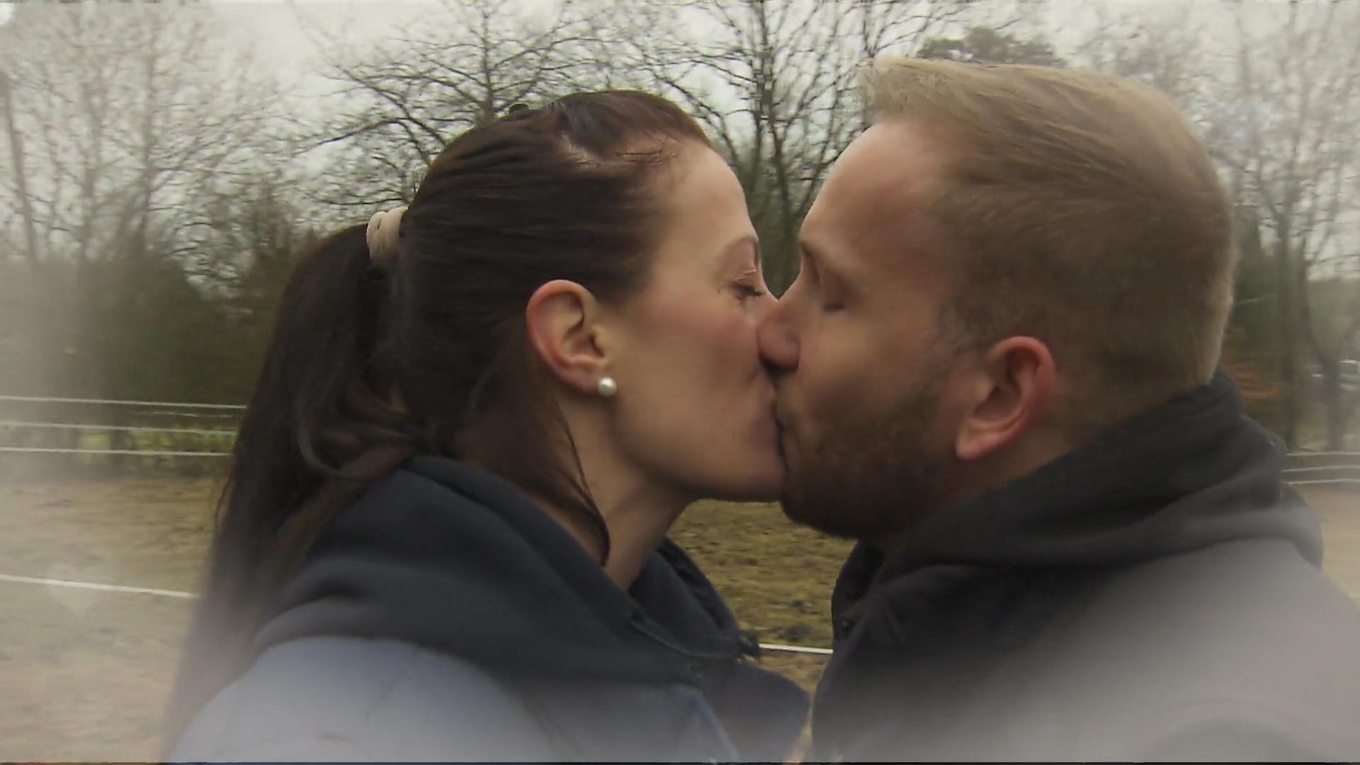 Bäuerin Denise und ihr Nils sind schon verlobt "Bauer sucht Frau"-Paar