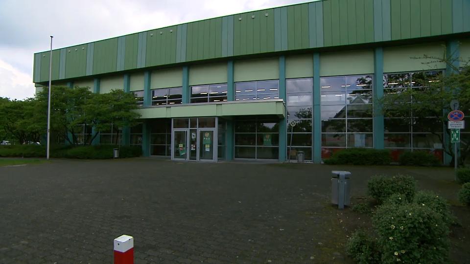 Schule will Schüler impfen Gymnasium in Langenfeld