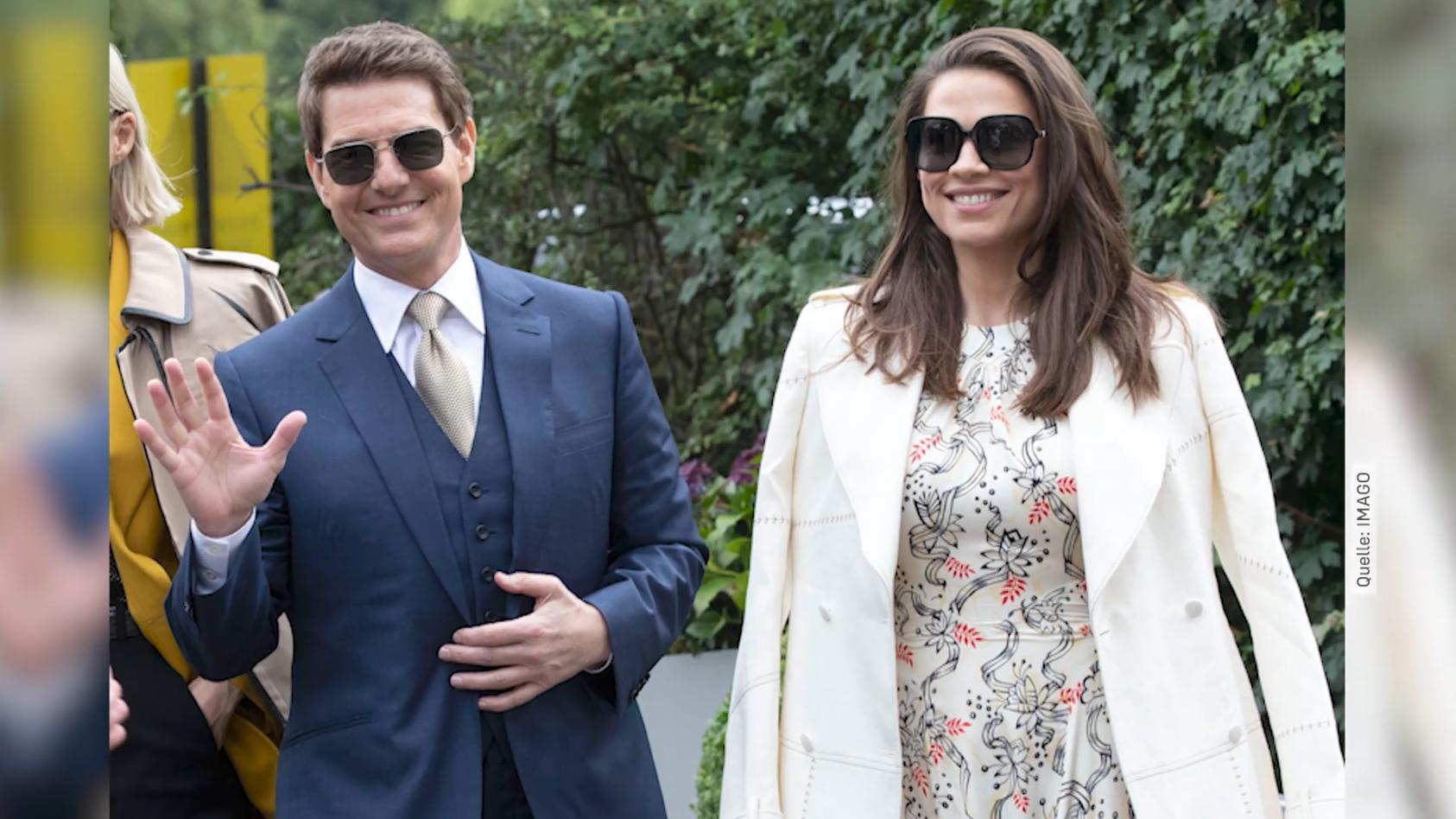 Tom Cruises neue Freundin Hayley Atwell Bricht er mit Scientology für sie?