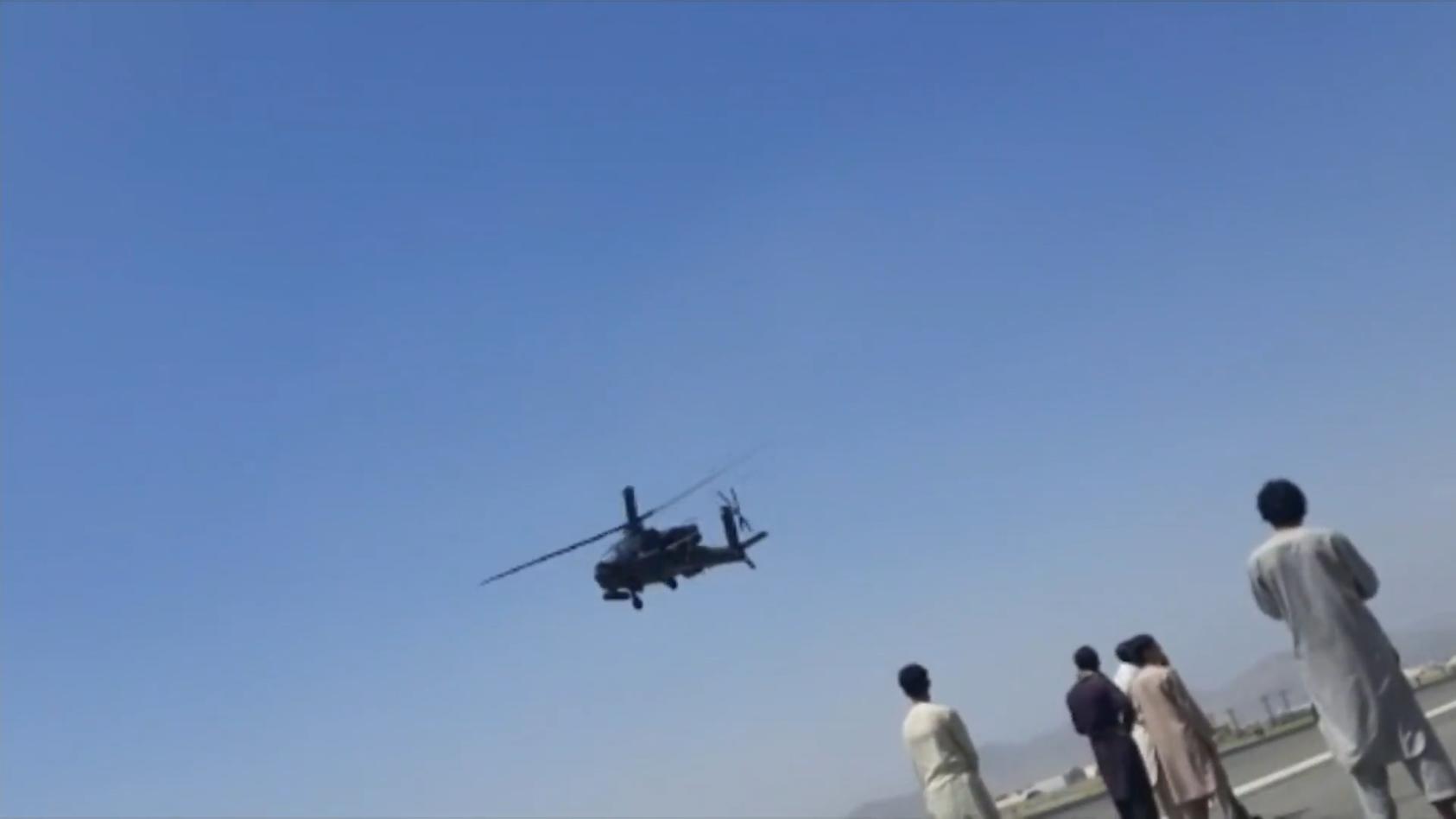 Luftbrücke nach Taschkent soll heute Morgen starten Flughafen in Kabul von Taliban umzingelt