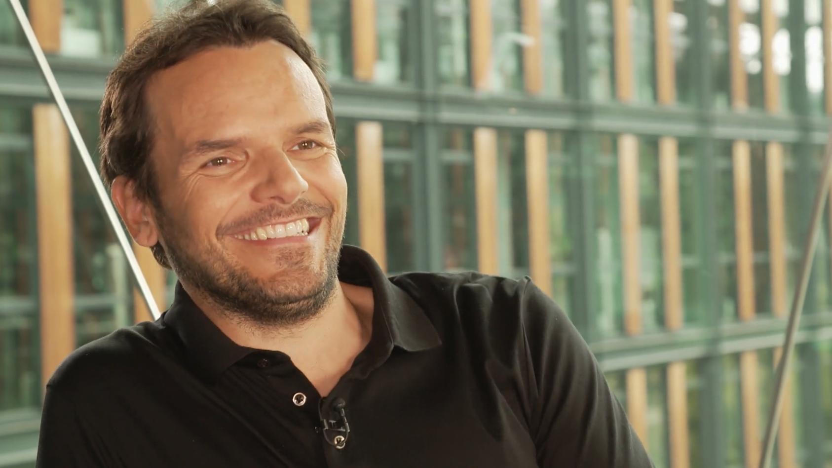 Steffen Henssler räumt mit Vater-Gerücht auf Zum ersten Mal spricht er zum Privatleben