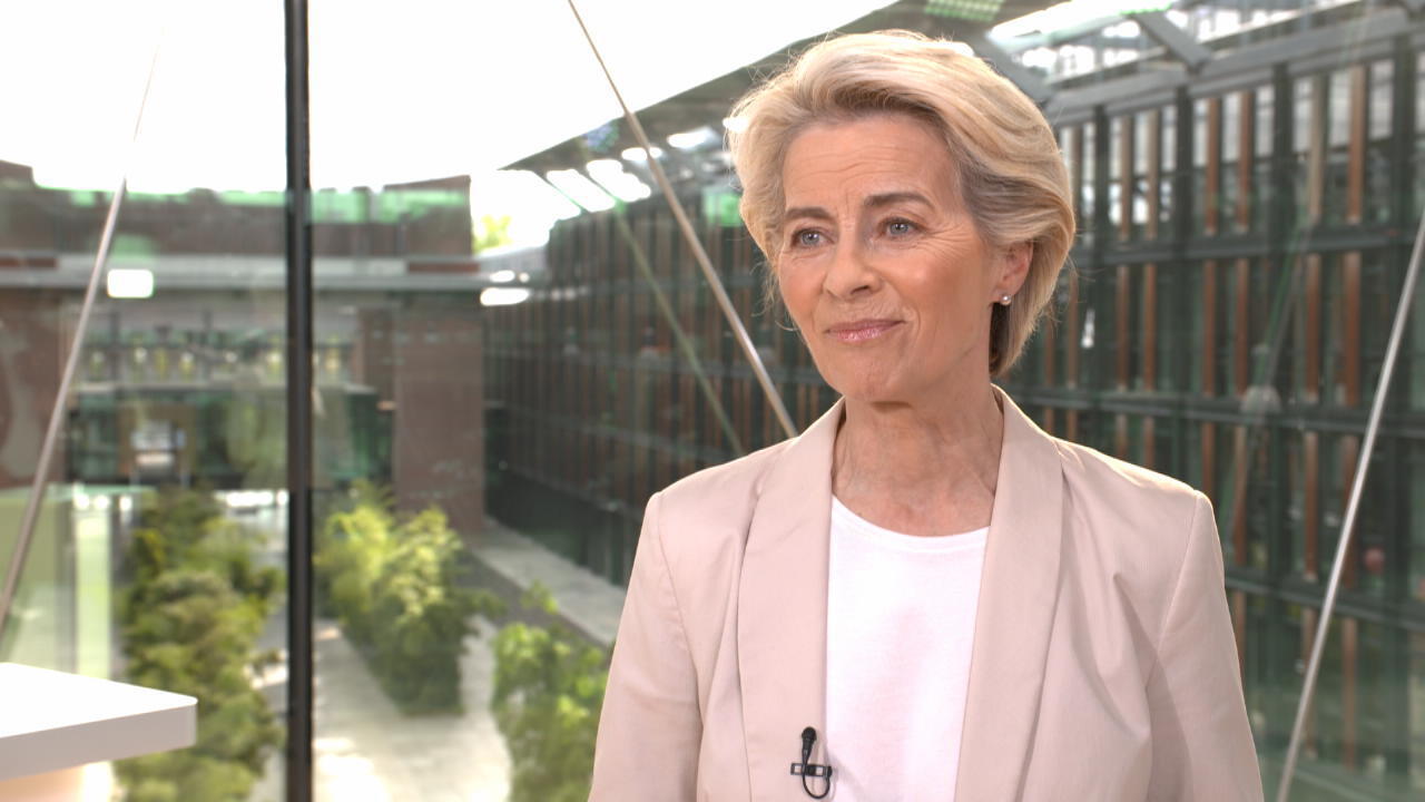 "Müssen viel, viel mehr in erneuerbare Energien investieren" Ursula von der Leyen im RTL- Interview