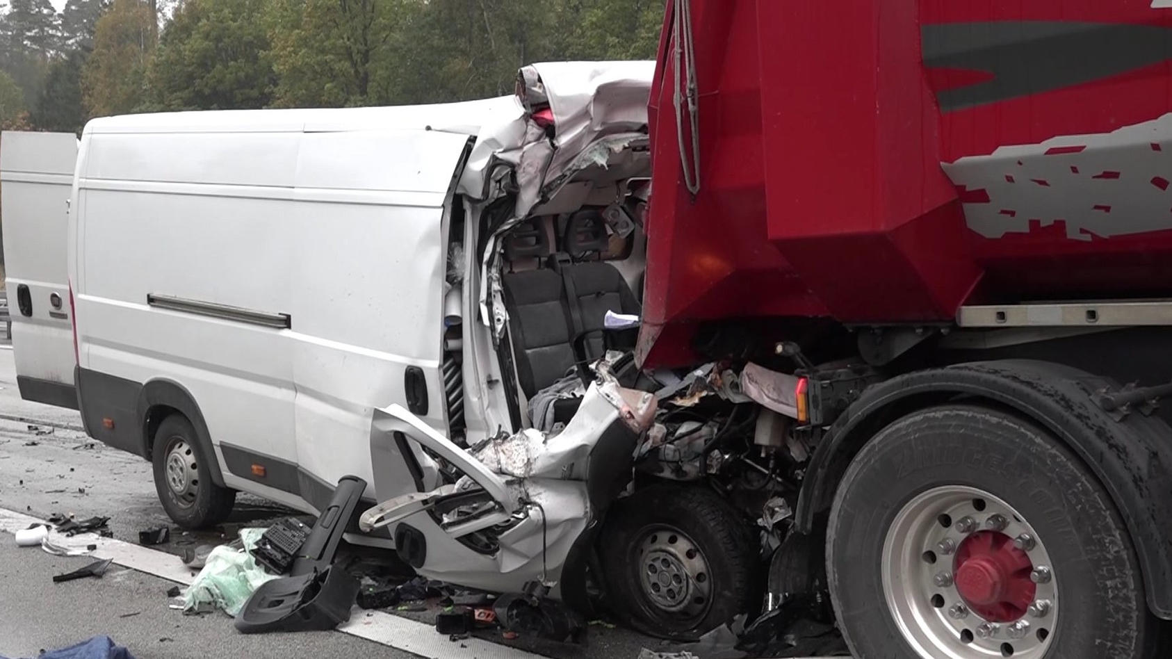 Tödlicher Unfall auf der A5 Autobahn bei Alsfeld dicht