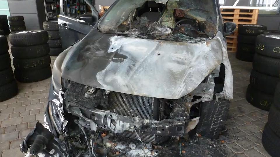 Auto von Politikerin angezündet – Gewaltdelikte nehmen zu LKA bestätigt mehr Aggressivität