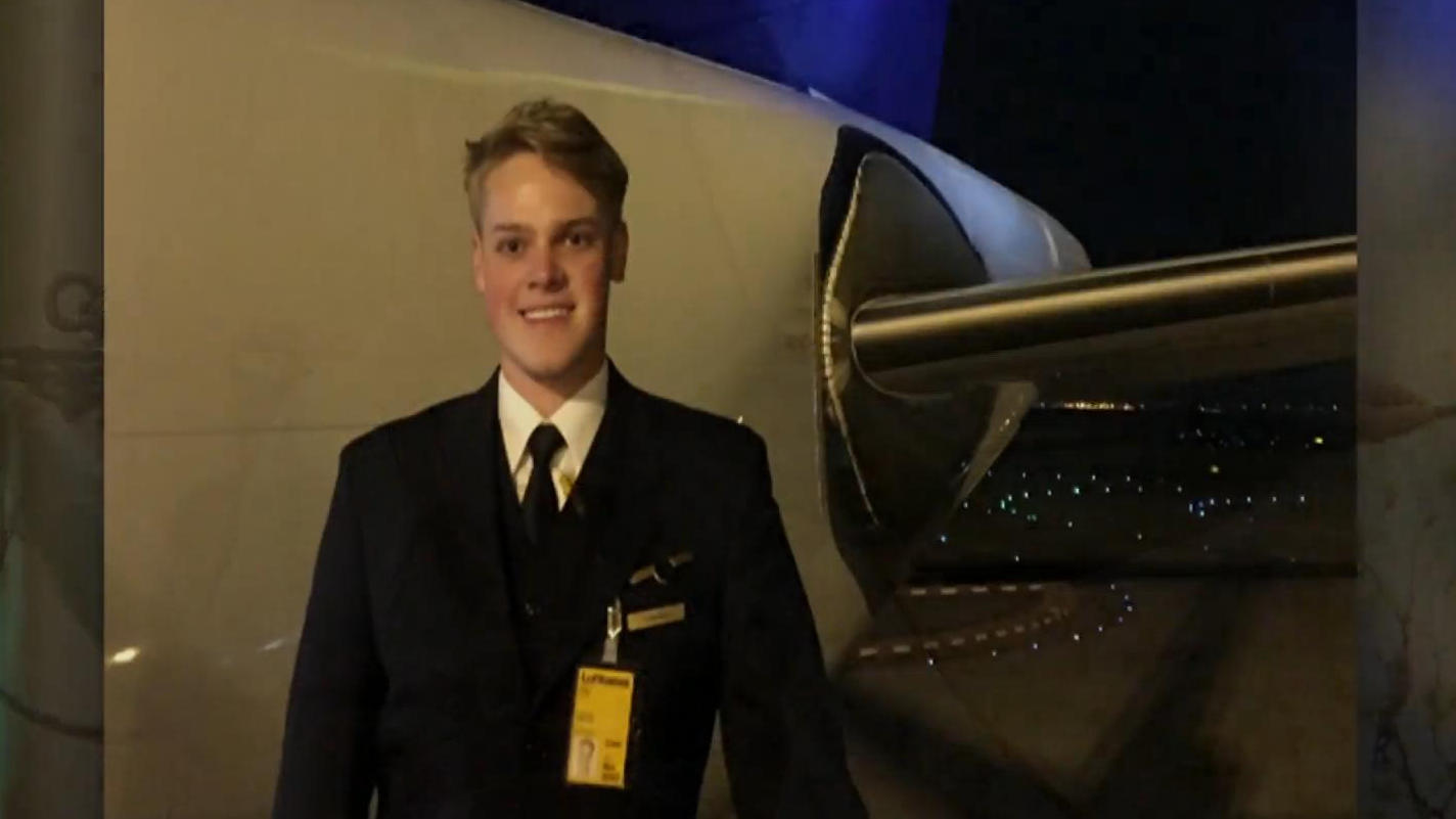 Flugbegleiter Alex (23) kämpft sich zurück ins Leben Amputation nach Knochenkrebs