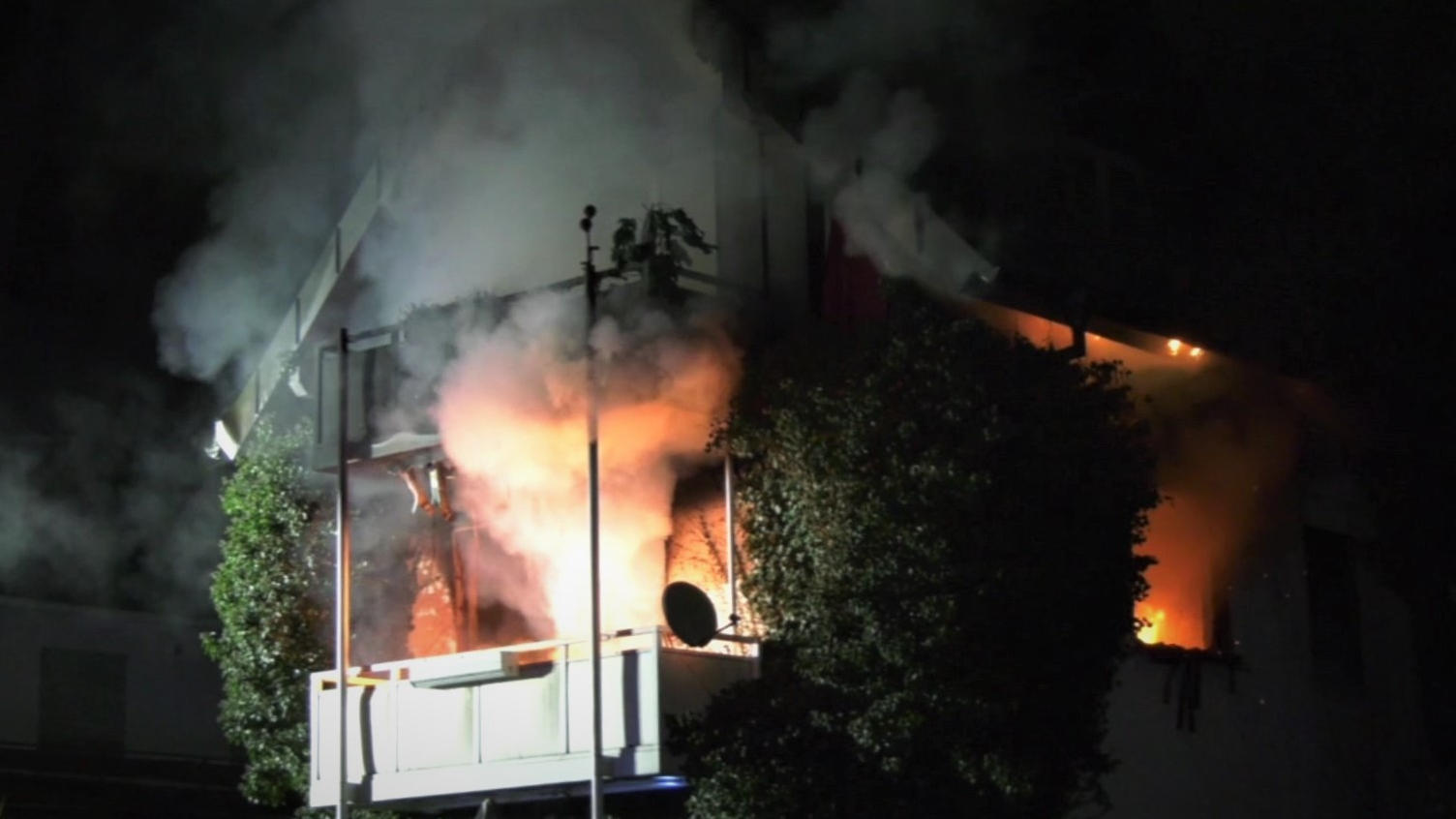 Mädchen stirbt bei Wohnungsbrand Feuer-Drama in Giesheim