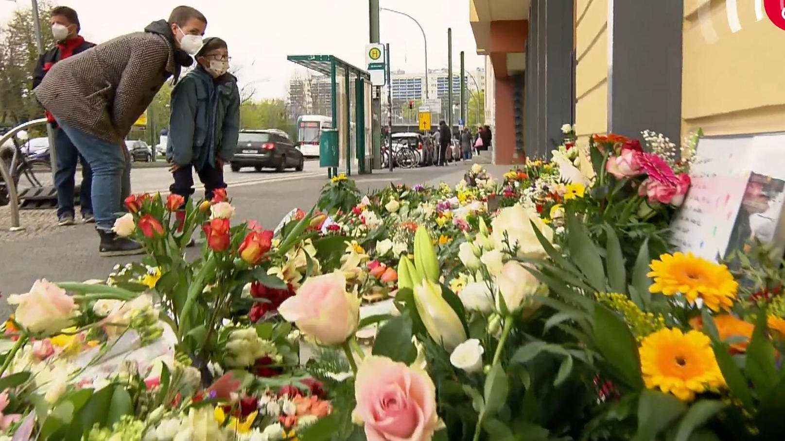 Vier Tote durch den Messerangriff einer Pflegerin Trauer in Potsdam