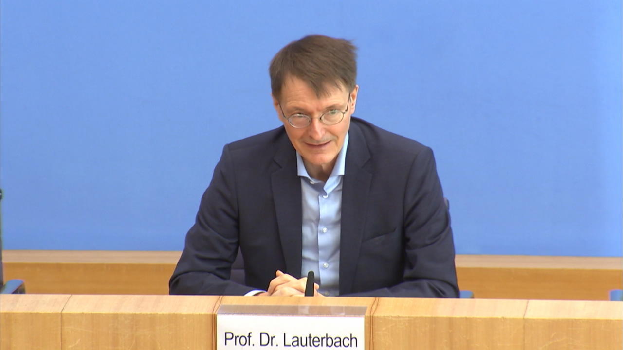 Karl Lauterbach zu Booster-Effekt Pressekonferenz des Gesundheitsministers