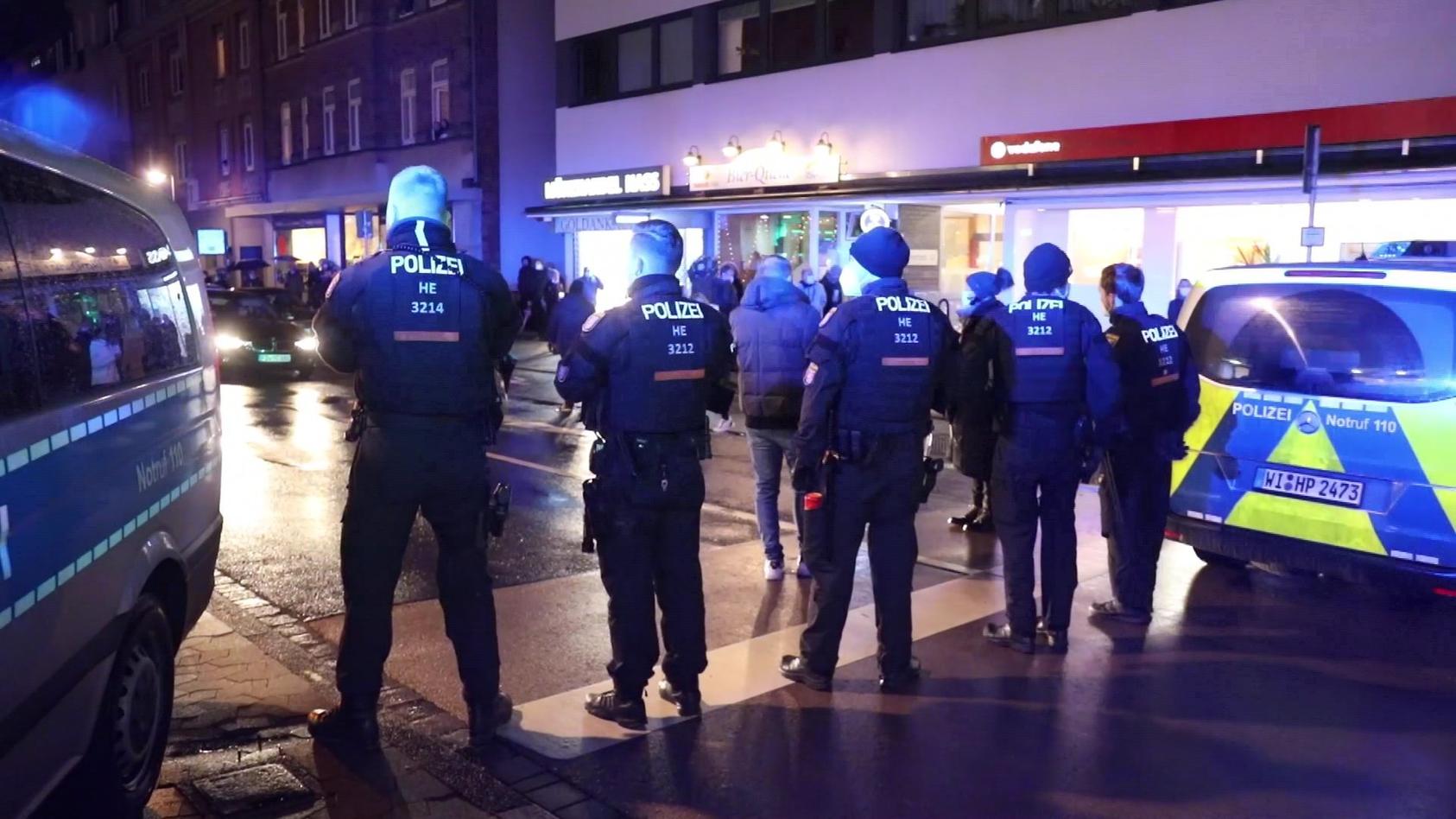 Polizei löst Querdenker-Protest in Fulda auf Kritik an Corona-Leugnern
