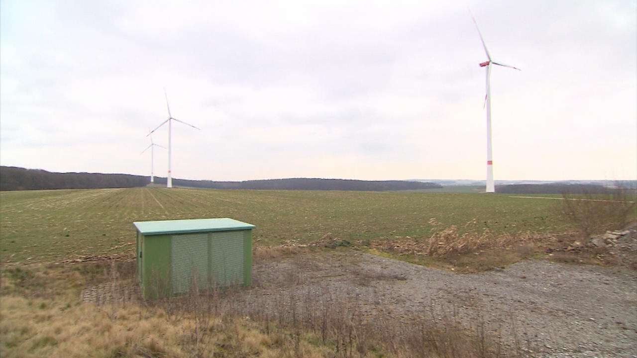 Habeck und Söder über Ausbau der Windkraft Superminister trifft Sonnenkönig