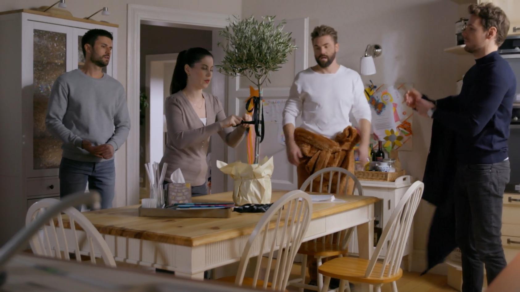 Sina will Rolfs letzten Willen erfüllen „Unter uns“-Folge vom 24.02.22