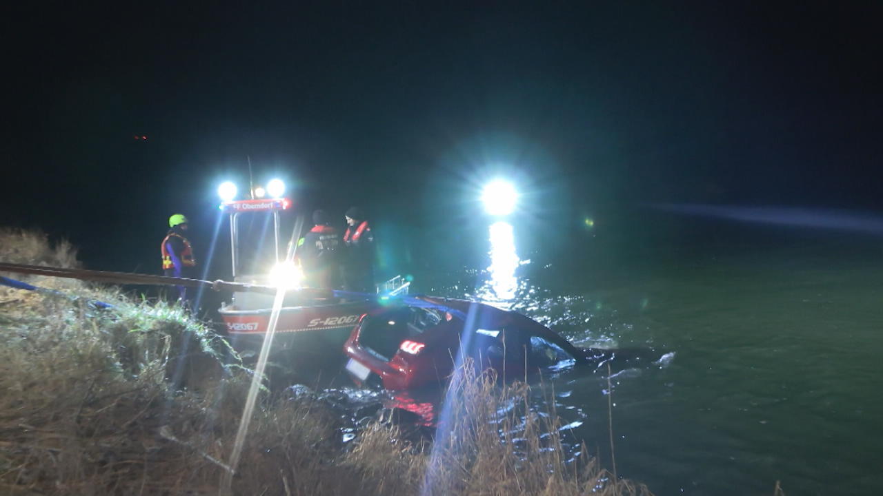 Auto mit Kleinkind (2) an Bord stürzt in Fluss Tödlicher Unfall in Tirol