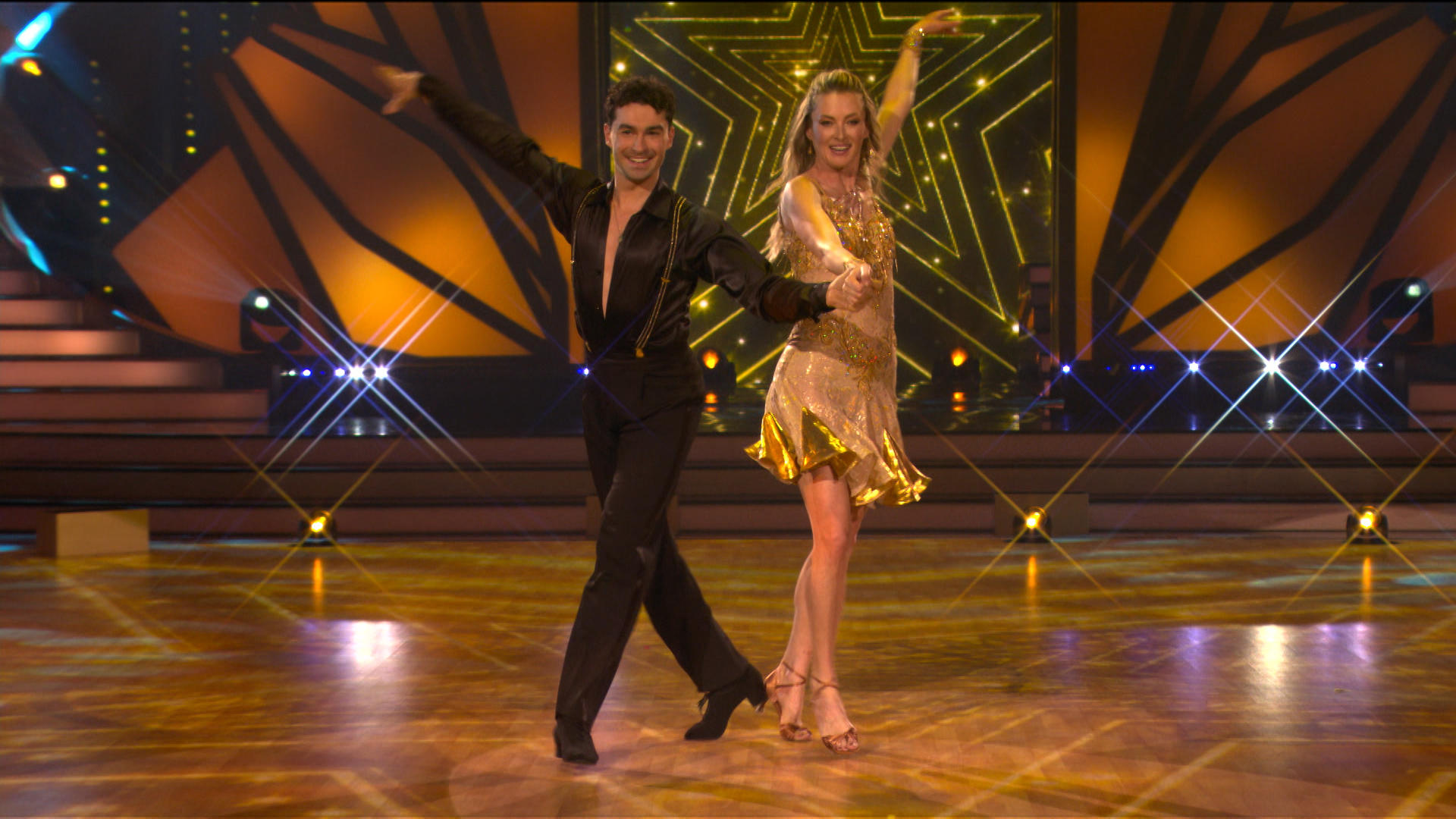 Cha Cha Cha mit Lilly und Andrzej "Let's Dance" Show 1