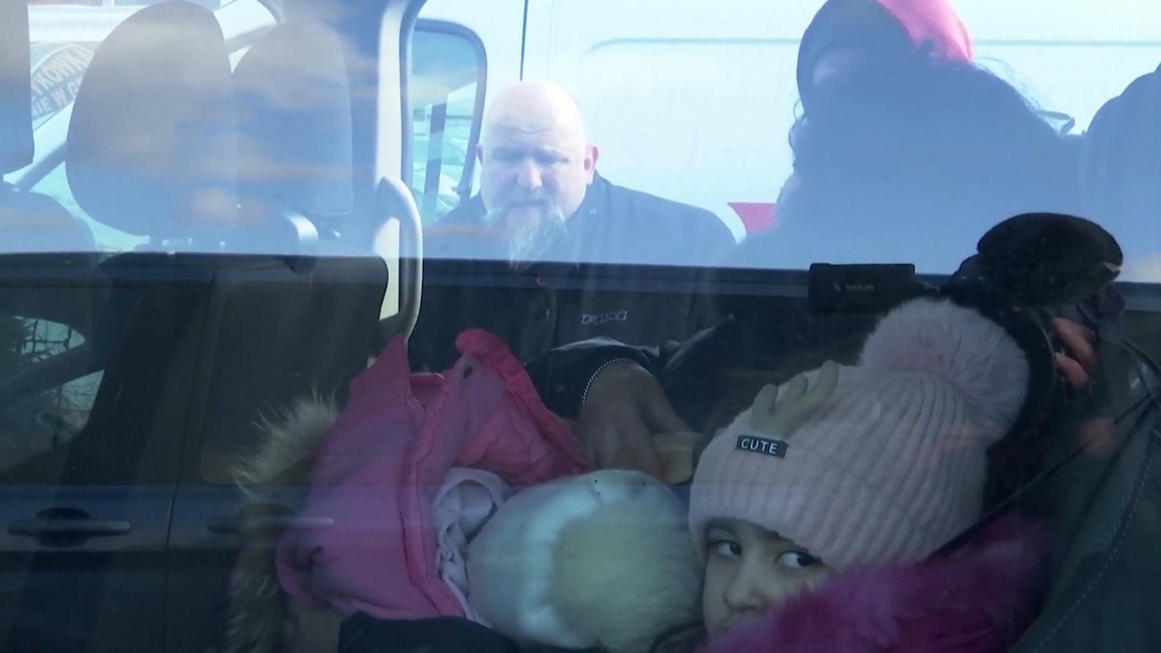 Hesse fährt ukrainische Flüchtlings-Familie nach Magdeburg „Das ist so schrecklich, dass wir einen Beitrag le