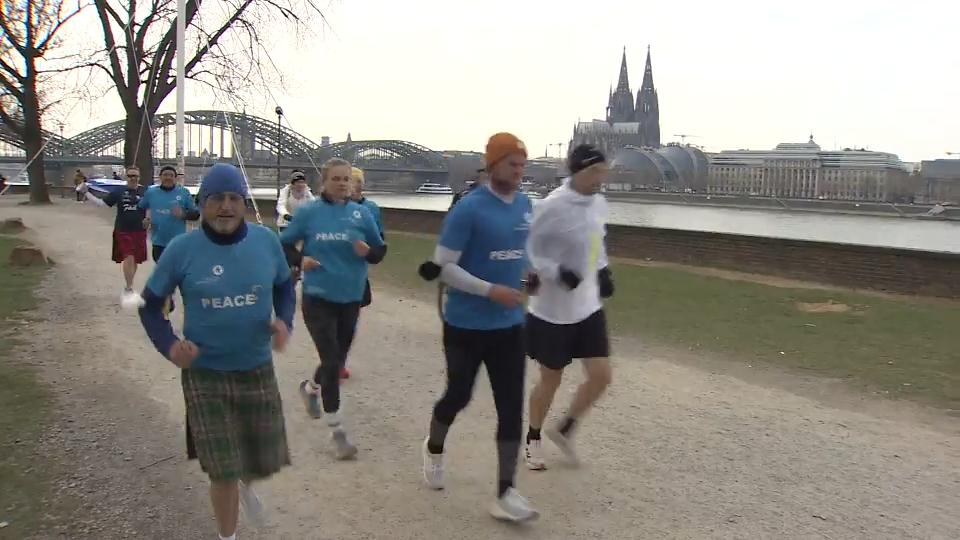 Freiwillige laufen unfassbare Strecke als Spendenlauf Von Osnabrück bis nach Köln