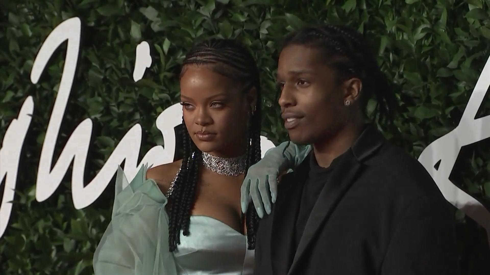 Rihanna und A$AP Rocky sollen verlobt sein Verdächtiger Ring
