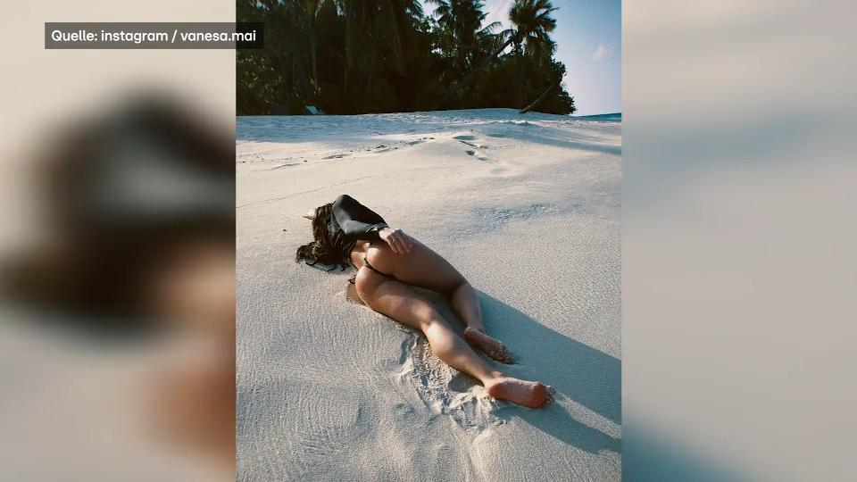Vanessa Mai zeigt sich im knappen Badeanzug am Strand "Hotte" Urlaubsbilder