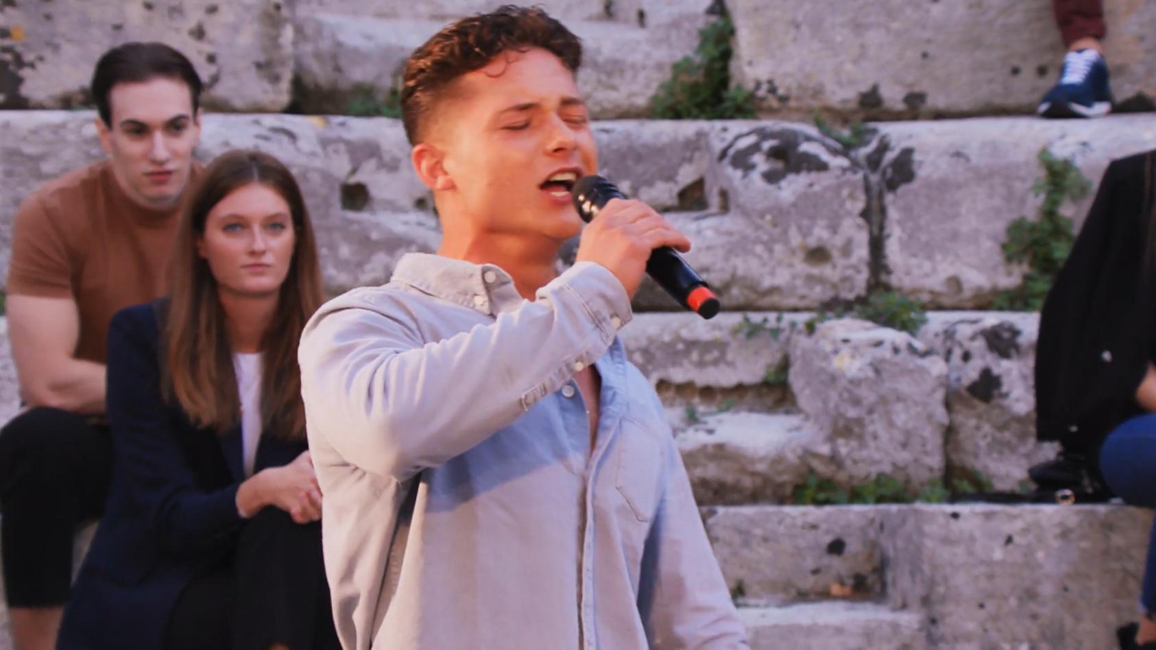 Gianni bringt die Leute zum Tanzen Eine extreme Herausforderung