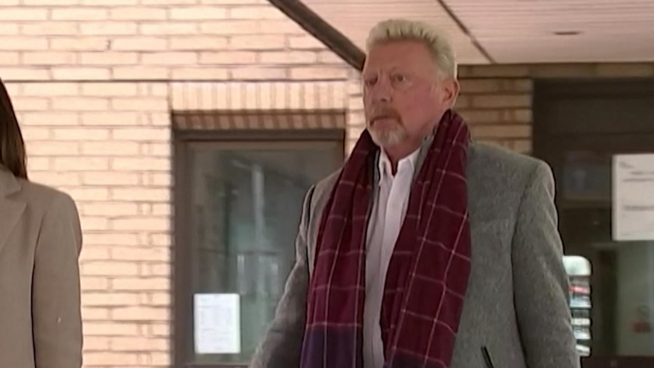 Boris Becker verlässt das Gericht bedrückt Urteil der Geschworenen ist gefallen