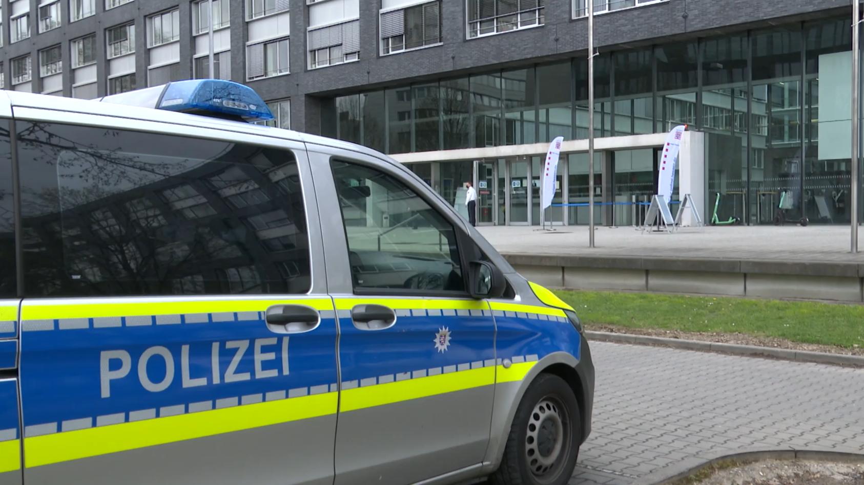 Mobbingchat sollte "ungeeignete" Kollegen aus Dienst ekeln Hessens Beamte wieder im Schussfeld