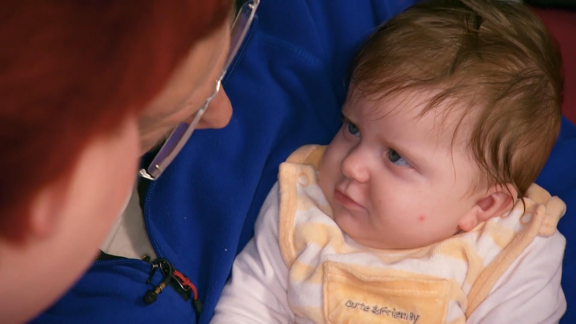 Steffen und Nicole zeigen ihre süße Tochter Lisa Babyglück bei "Bauer sucht Frau"