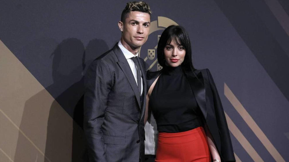 Cristiano Ronaldo und seine Frau trauern um Sohn Kurz nach Zwillingsgeburt