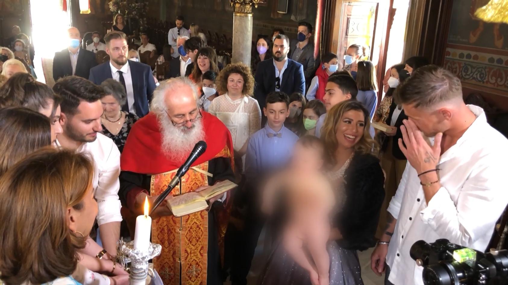 Baby George Angelos wird in Griechenland getauft Mama Eva zu Tränen gerührt